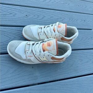 New Balance 550 Women’s Size 8 Special Edition